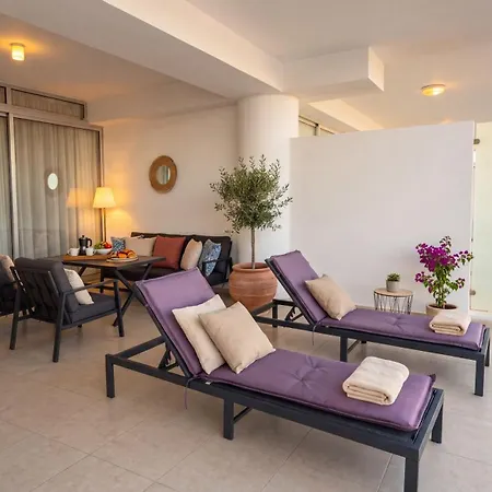 Apartament The Crown Marina Larnaca